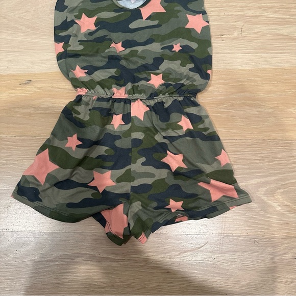 PIXIE LANE KIDS Sz 9/10 STAR/CAMOUFLAGE ONE PIECE ROMPER W DRAWSTRING GREAT COND - Picture 7 of 9